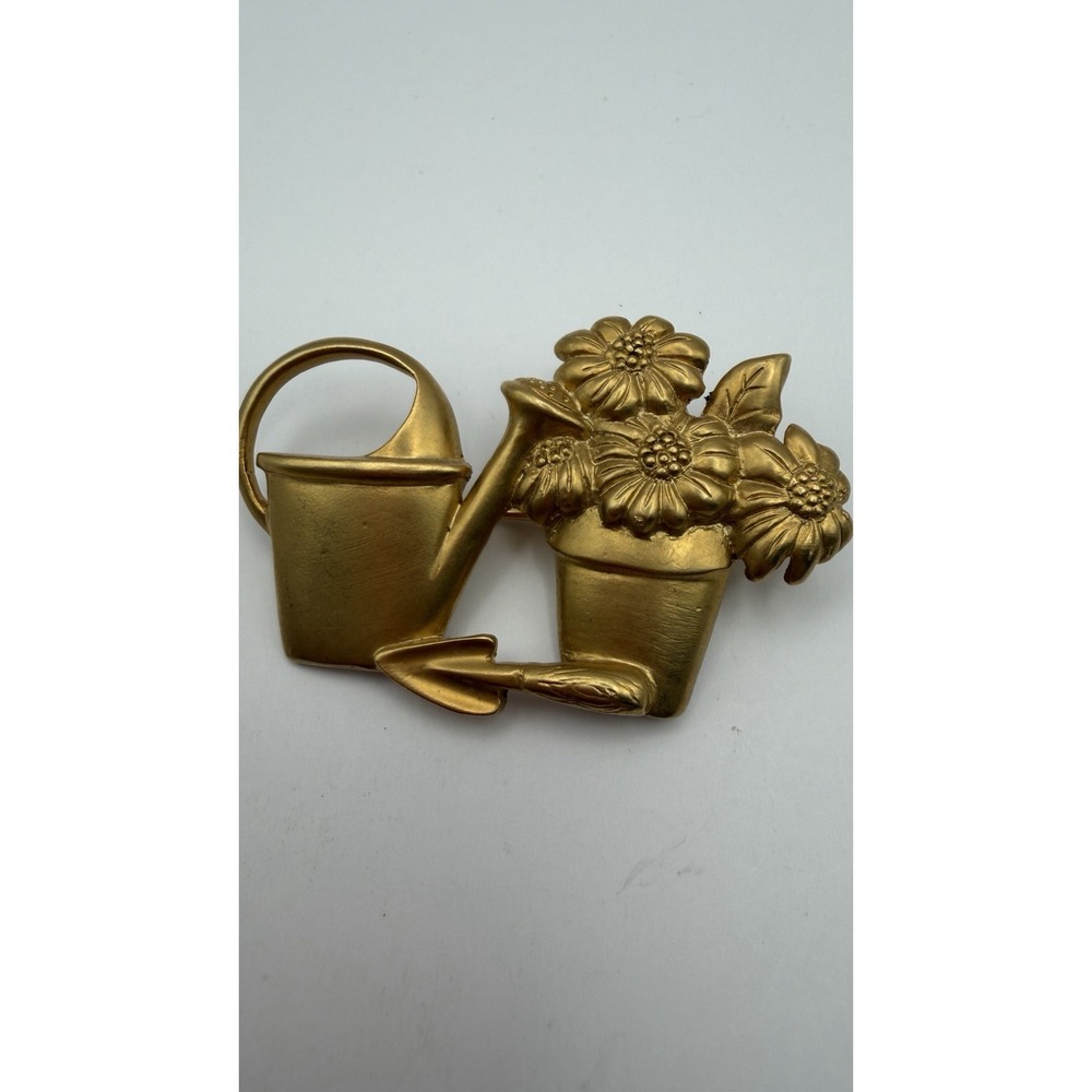 Avon Gardening Brooch Pin Flowerpot Basket Watering Can‎ Gardener Brass Tone Vtg